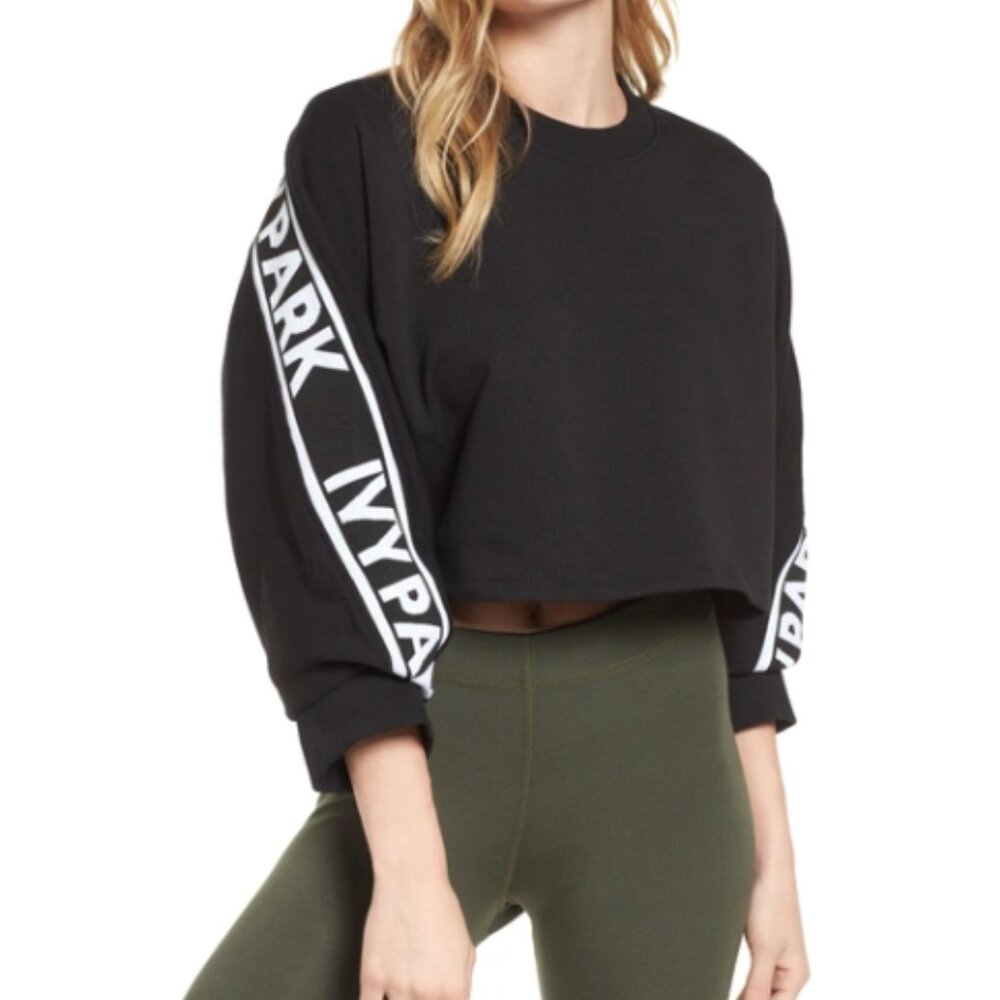 Logo Tape Crop Sweatshirt In Black Size L
